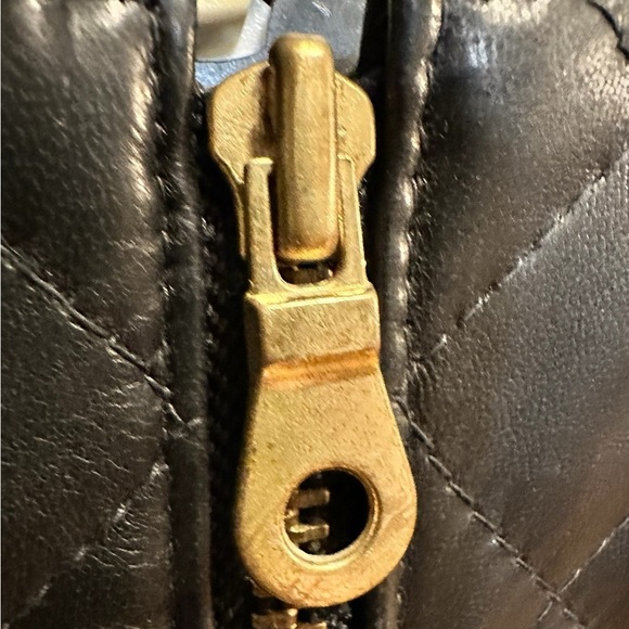 Andrew Marc Women's Black Quilted Vest - Picture 5 of 10